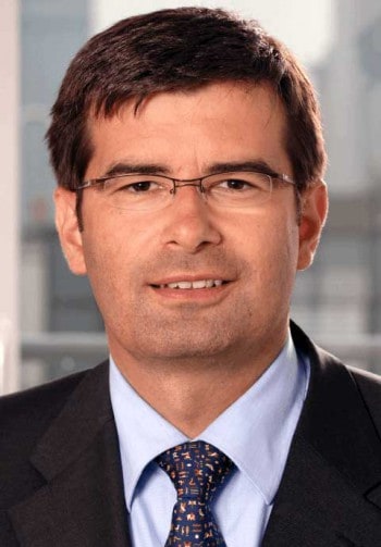 COO Frank AnnuscheitCommerzbank