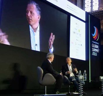 Im Gespräch: Matthias Kröner, CEO der fidor Bank und Chris Skinner, auf dem Innovate Finance Global SummitInnovate Finance Global Summit