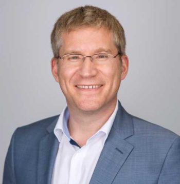 Kernbankensysteme als Cloud-Lösung? Gar nicht so eigenwillig ‑ Thomas Muth, Five Degrees im Interview