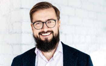 Marius Galdikas befasst sich lieber mit dem innovativen Einsatz von APIs als mit deren Entwicklung. <Q>Connectpay