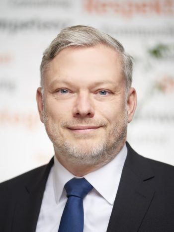 Stefan Graß: Digitale Baufinanzierung: Mensch und Maschine im Doppelpack - ein Plädoyer für mehr persönlicher Beratung trotz IT