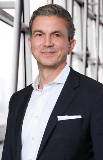 SWIAT hat Felix Miederer zum COO (Chief Operations Officer)