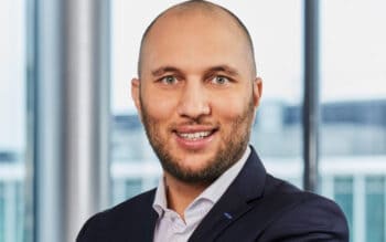 Dr. Carlos Nasher ist Experte für API-Banking.